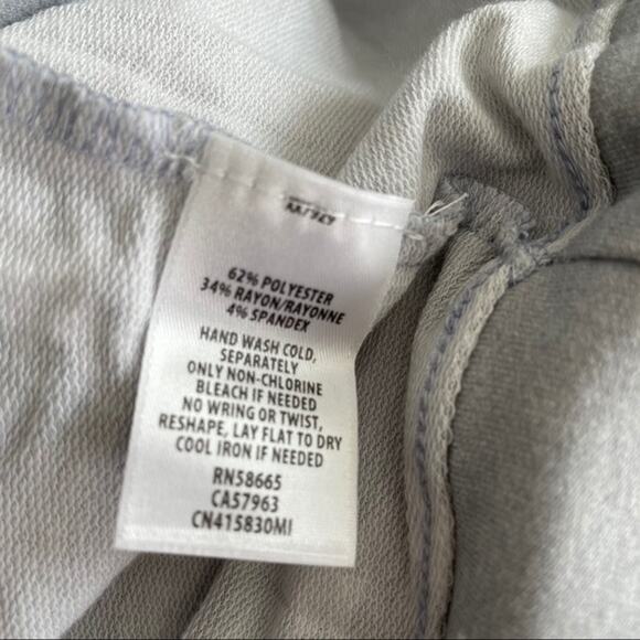 Caslon Lavender Gray with Stars Cozy Print Top Size Large - Picture 9 of 9